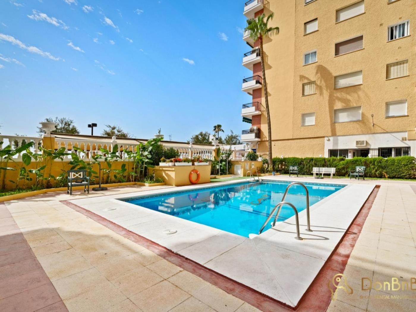Apartamento Con Piscina En La Primera Linea De Playa De 푸엔히롤라 객실 사진
