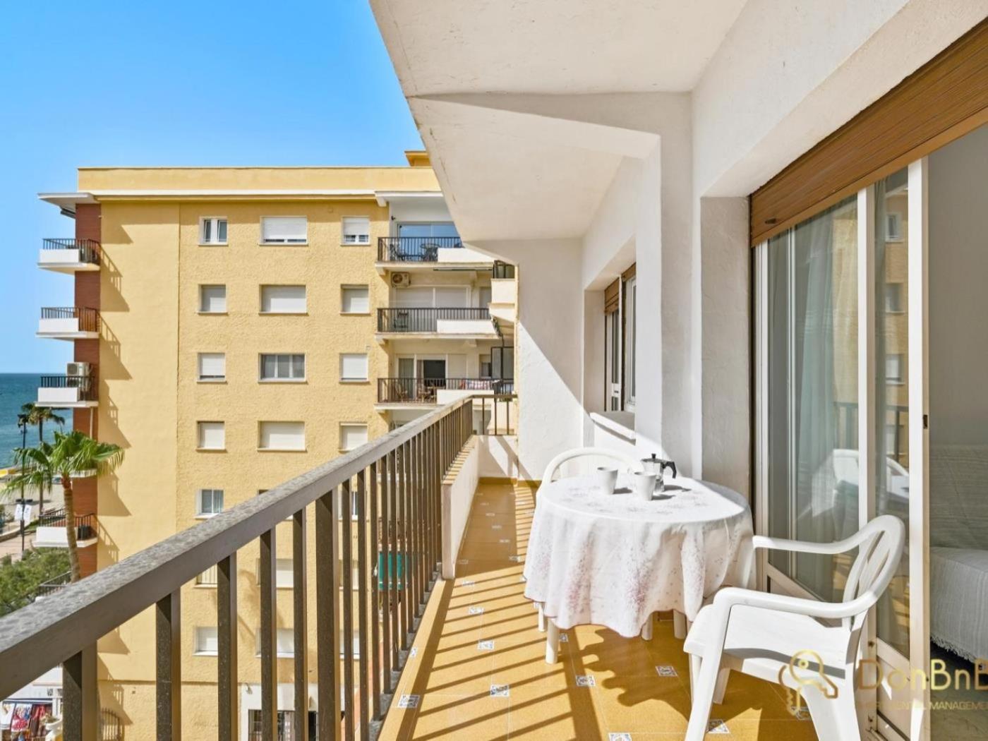 Apartamento Con Piscina En La Primera Linea De Playa De 푸엔히롤라 객실 사진
