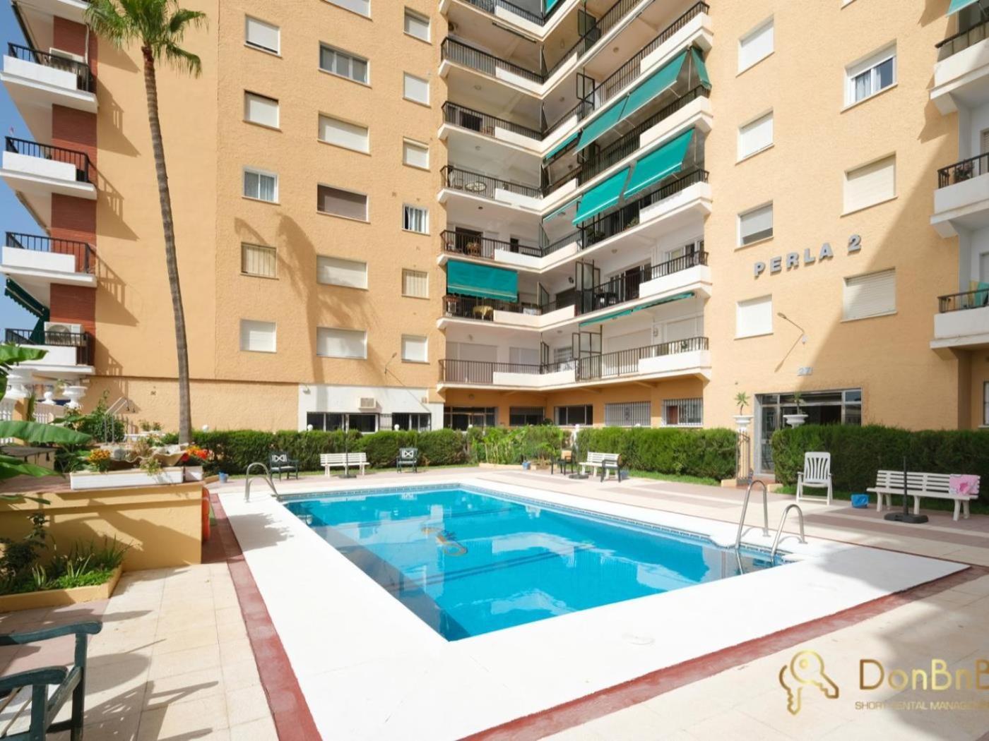 Apartamento Con Piscina En La Primera Linea De Playa De 푸엔히롤라 객실 사진