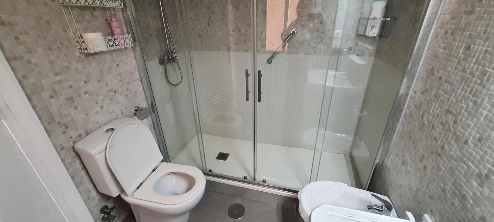Apartamento Con Piscina En La Primera Linea De Playa De 푸엔히롤라 외부 사진