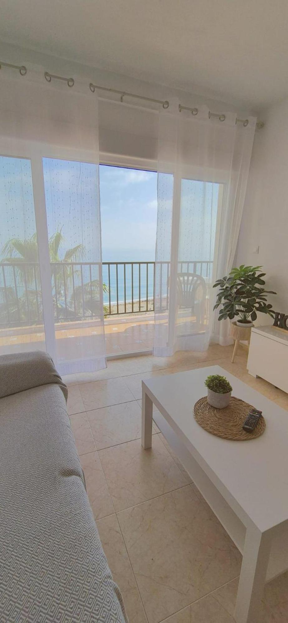 Apartamento Con Piscina En La Primera Linea De Playa De 푸엔히롤라 외부 사진